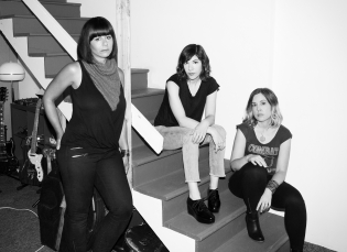 Sleater-Kinney reunites! On tour early 2015 & new album out Jan 20