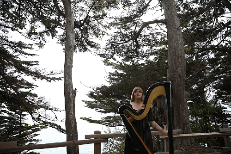 Promo photo for Mary Lattimore