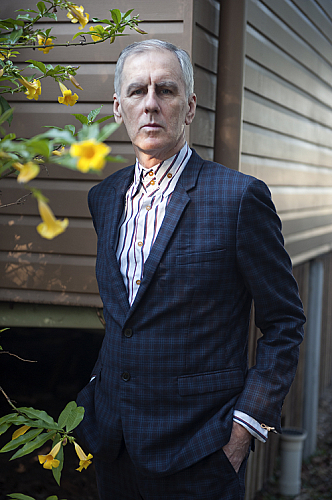 Promo photo for Robert Forster