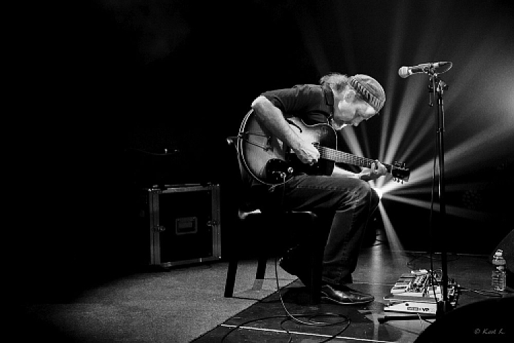 Promo photo for Sir Richard Bishop