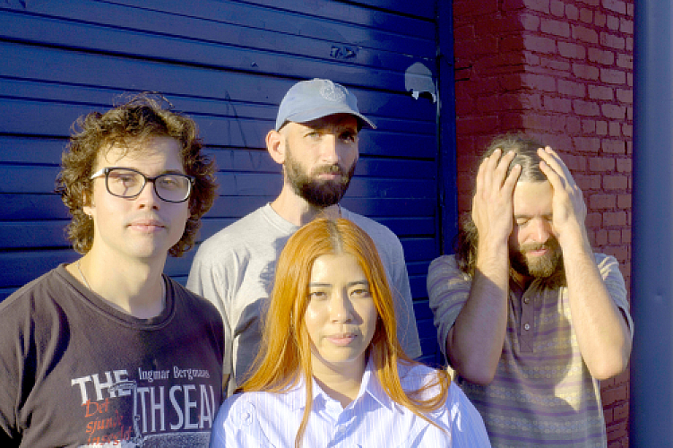 Promo photo for Glitterer