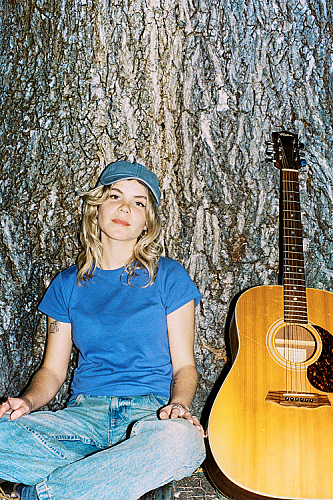 Promo photo for Ella Ion