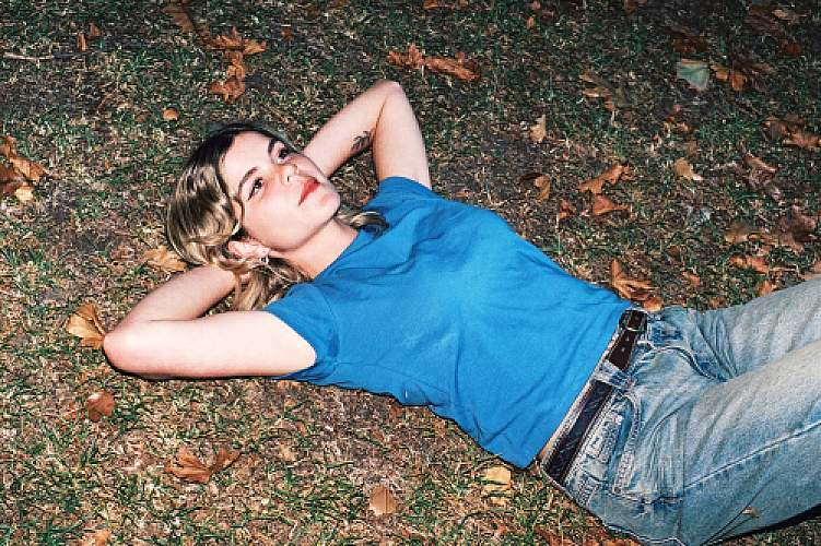 Promo photo for Ella Ion