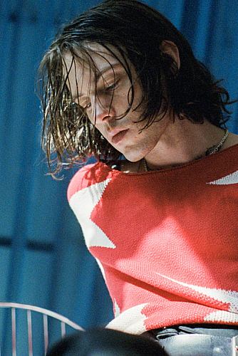 Promo photo for Elias Rønnenfelt