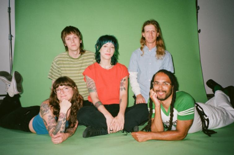 Promo photo for Gladie