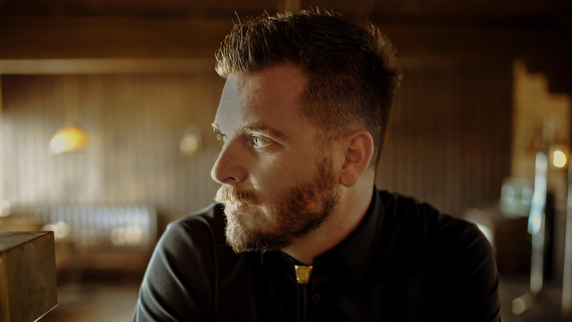 Dustin Kensrue promo photo