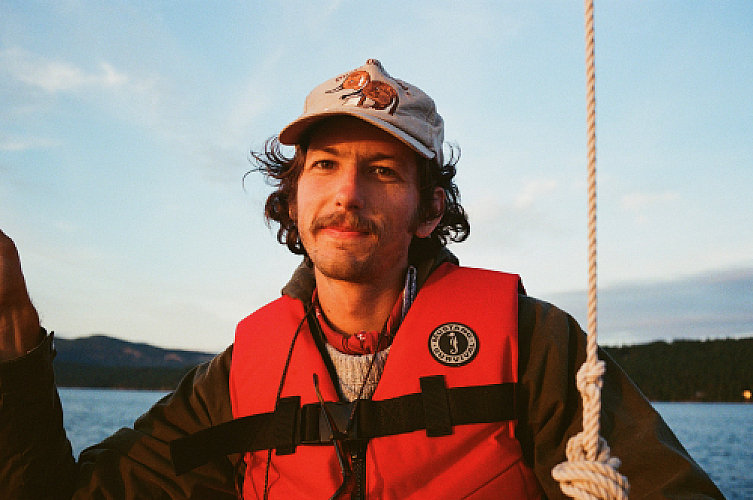 Promo photo for Alex Amen