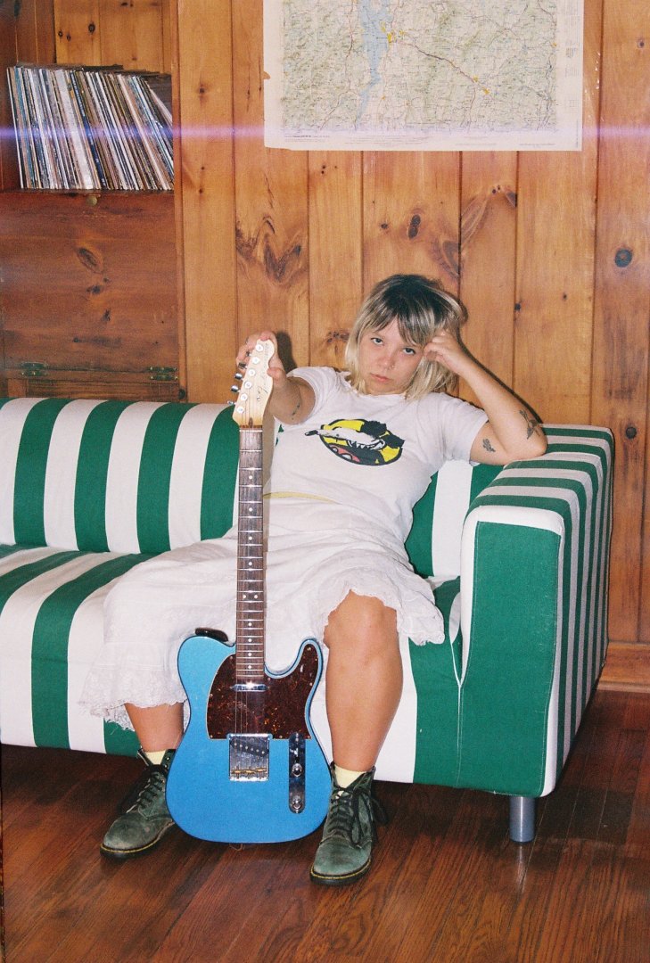 Lily Seabird promo photo