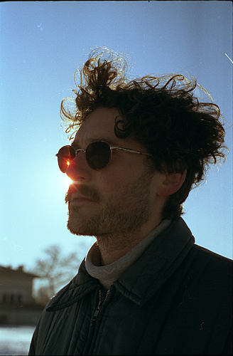 Promo photo for Resavoir