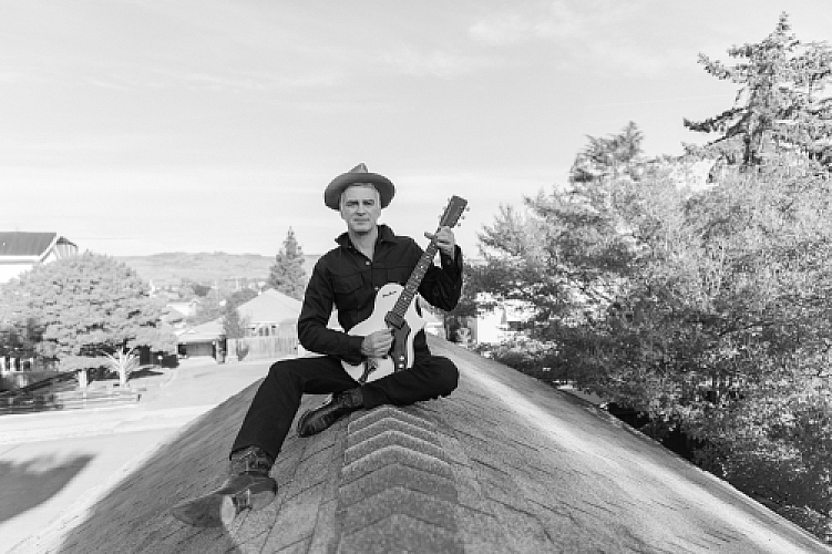 Promo photo for Sean Hayes