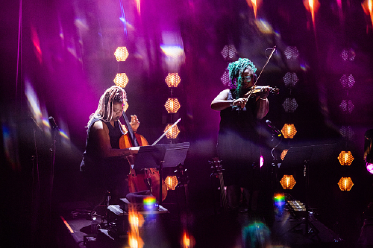 Promo photo for SistaStrings