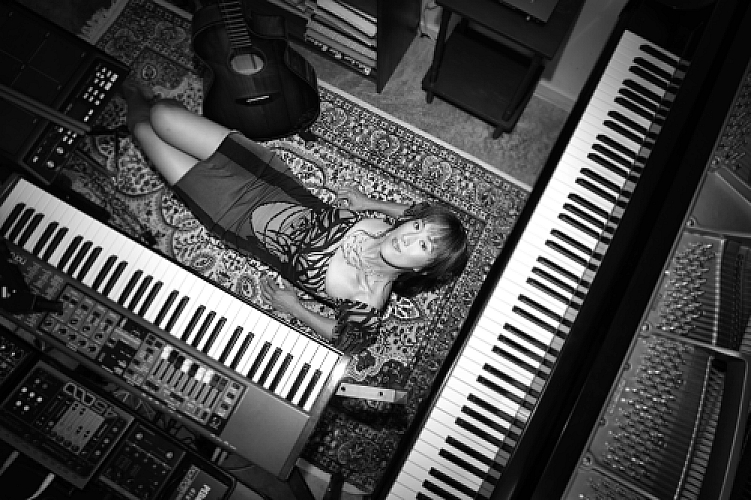 Promo photo for Vienna Teng