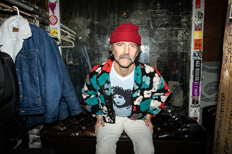 Promo photo for Dean Johnson