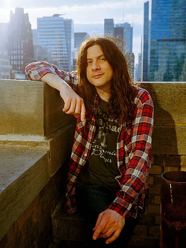 Rolling Stone | Kurt Vile Is at Home in the Universe (and Philadelphia)