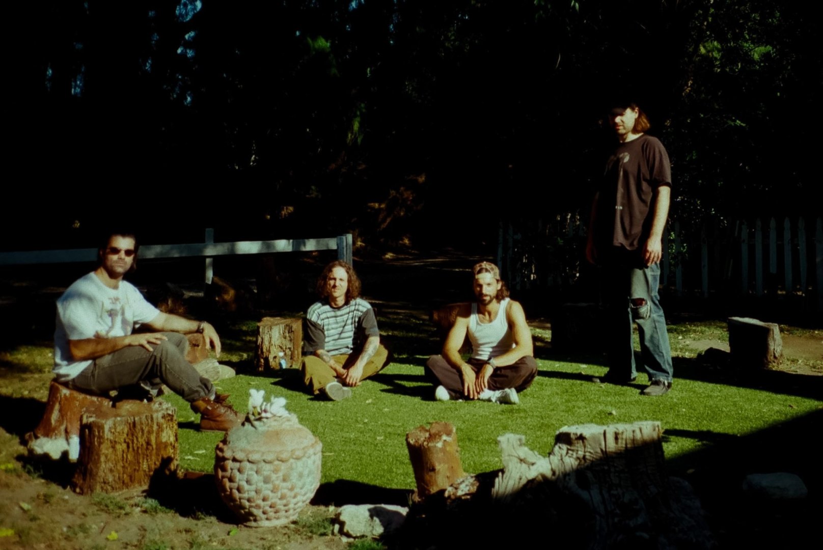 Turnover promo photo