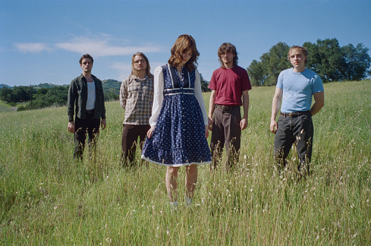 Promo photo for she's green