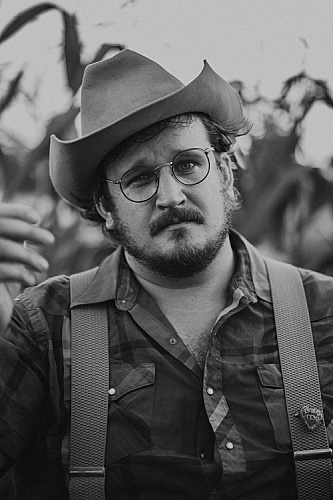 Promo photo for Willi Carlisle