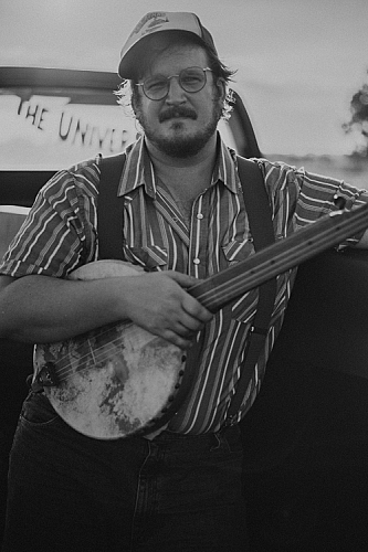 Promo photo for Willi Carlisle