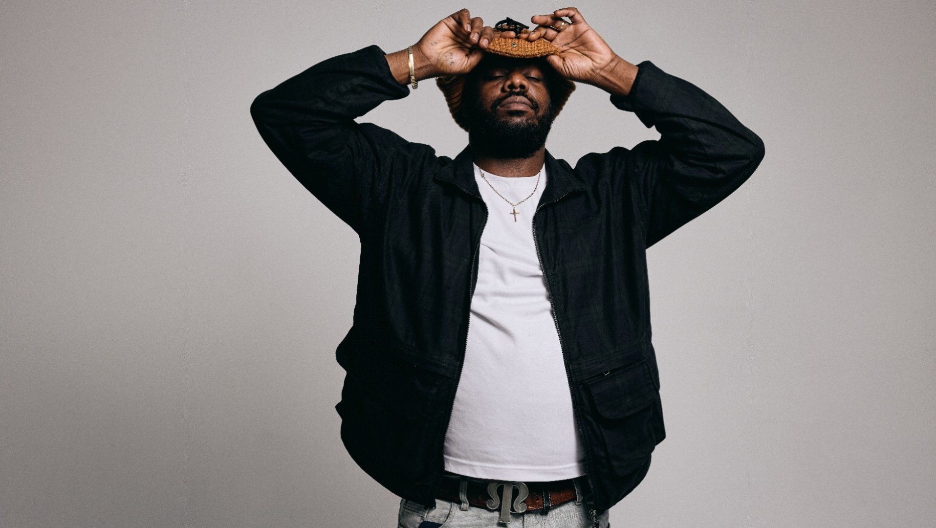MIKE promo photo
