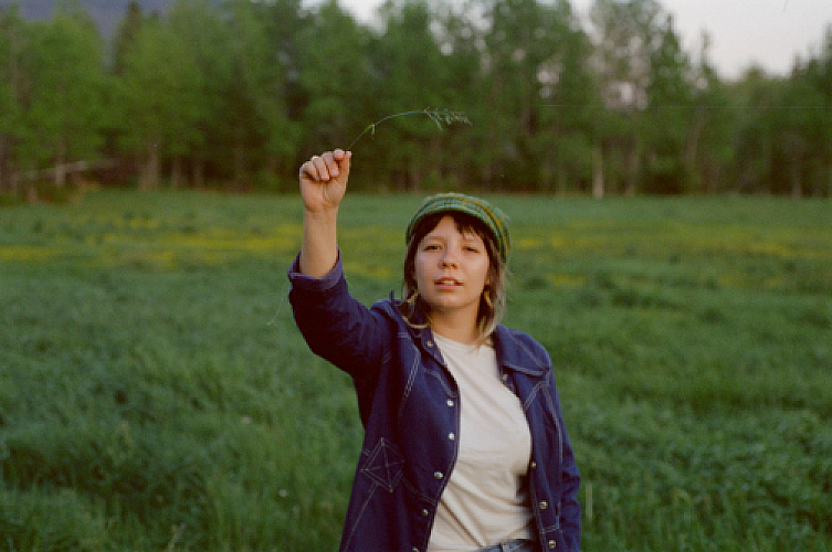 Promo photo for Lily Seabird