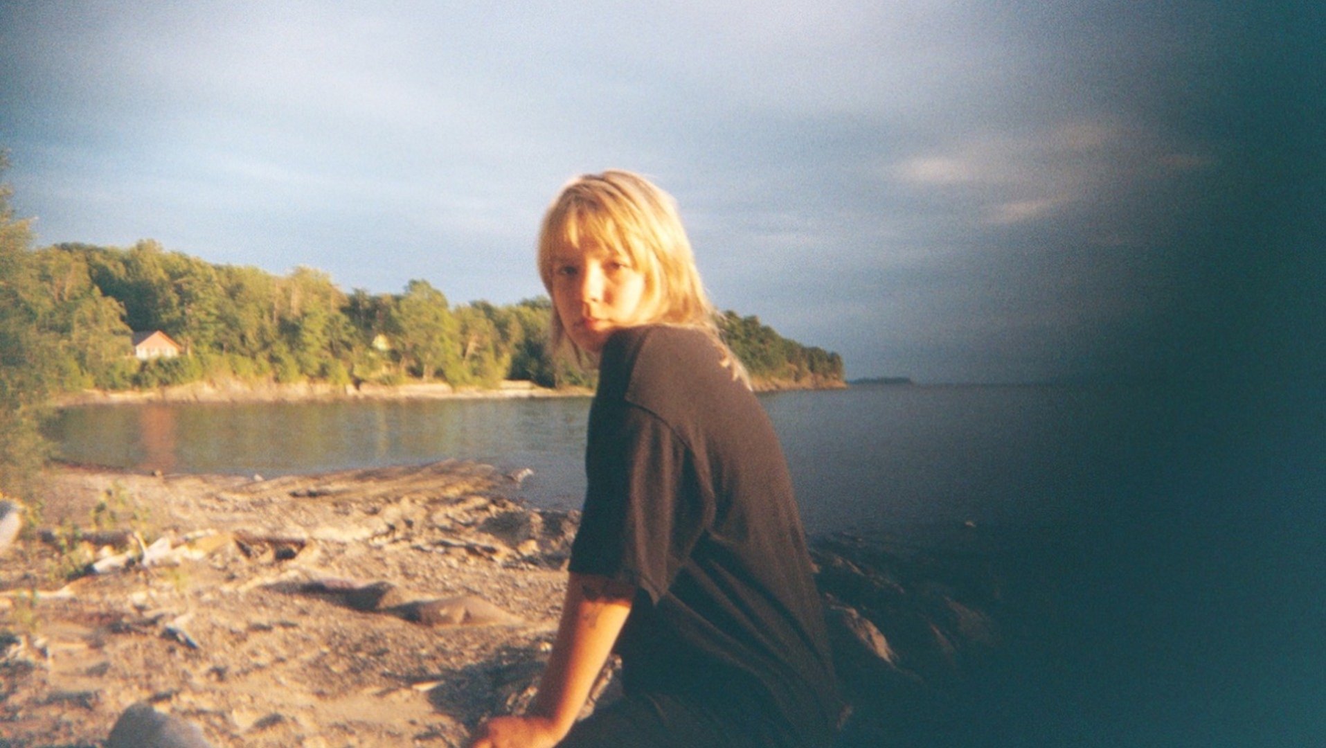 Lily Seabird promo photo