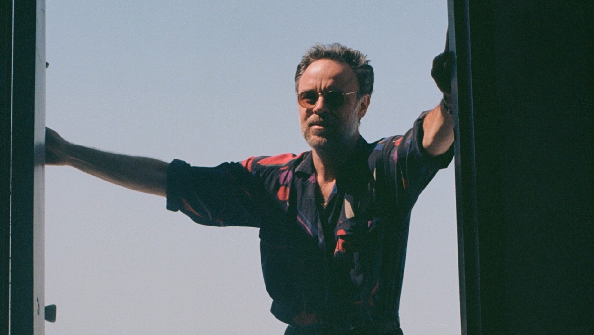 Rodrigo Amarante promo photo