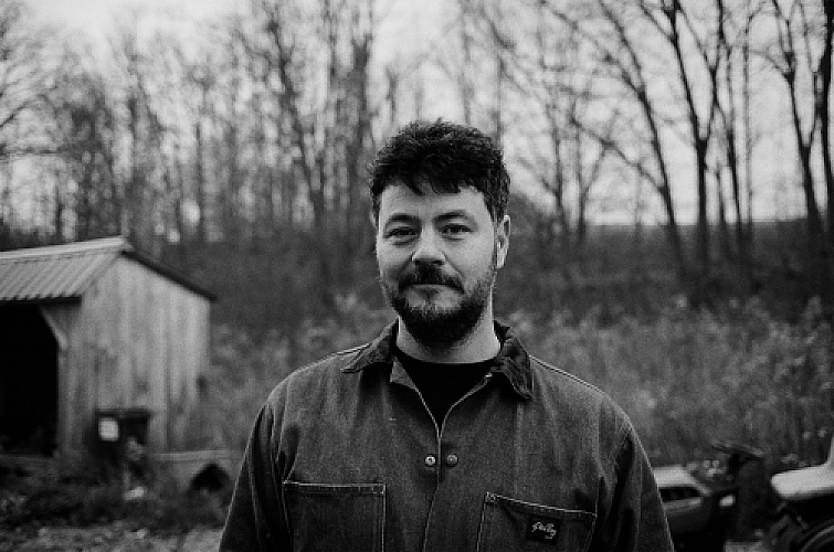 Promo photo for James Felice