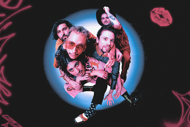 Promo photo for Divino Niño