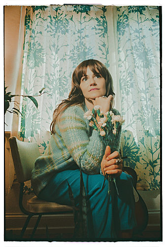 Promo photo for Erin Rae