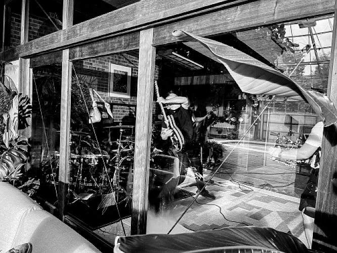 Promo photo for Idle Heirs