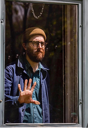 Promo photo for Jeremy Bradley Earl