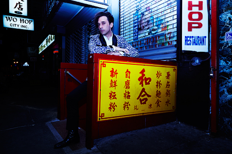 Promo photo for Jonathan Toubin