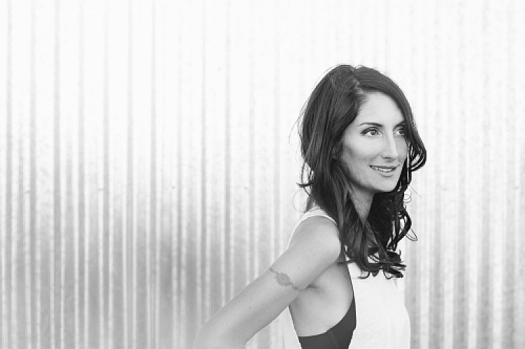 Promo photo for Maria Taylor